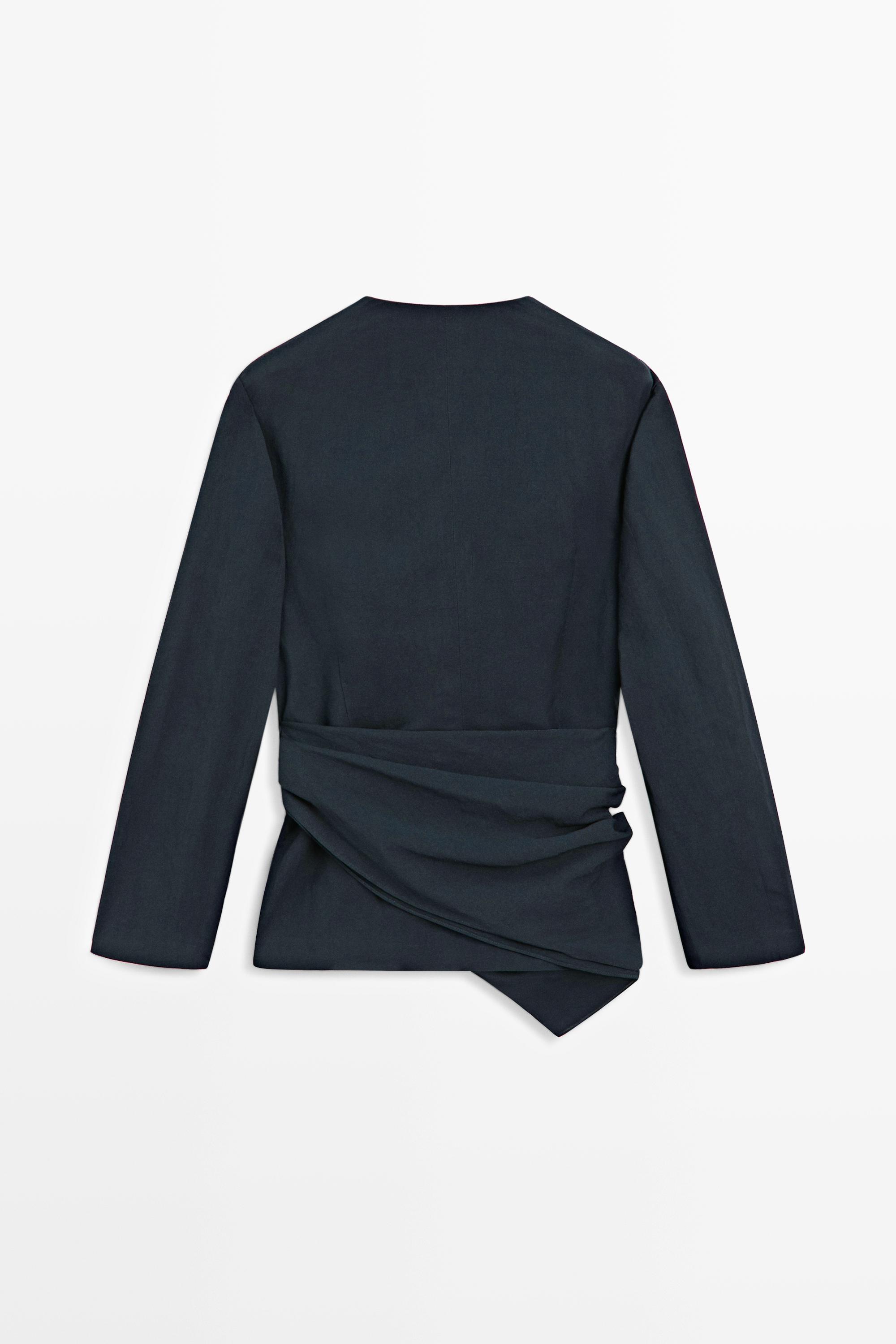 Lightweight kimono with sash detail